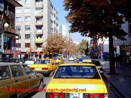 Ankara, Tunalı Hilmi Caddesi