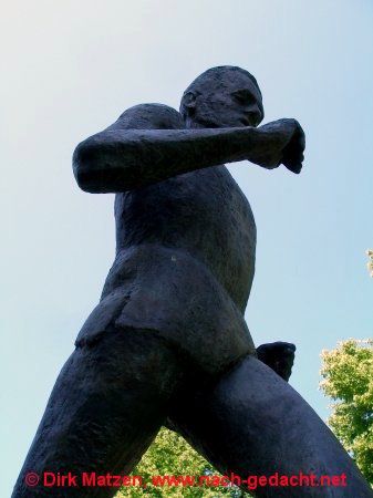 Statue Lasse Viren