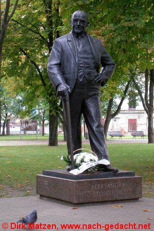 Kaunas, Statue von Aleksandras Stulginskis
