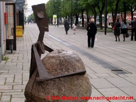 Kaunas, Skulptur in der Fugngerzone