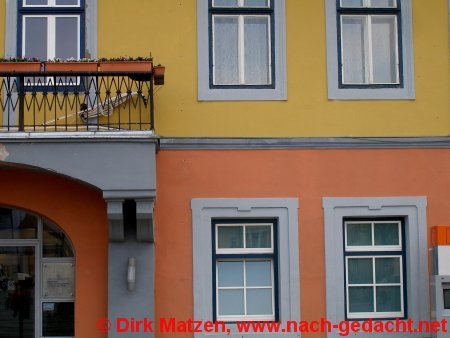 Sibiu, Hermannstadt - Geschftshaus, organge gelb grau