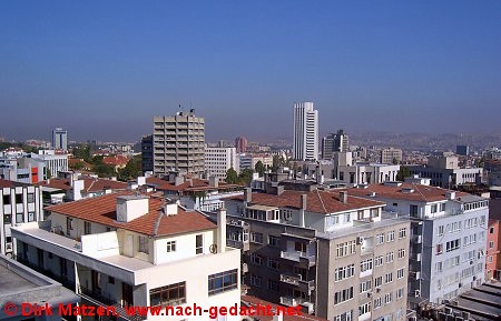 Blick ber den Stadtteil Kavaklıdere in Ankara