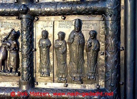 Weliki Nowgorod, Eingangstr Sophien-Kathedrale