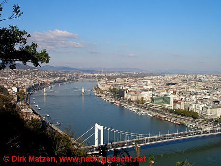 Budapest, Blick vom Gellrt-Hedy ber die Donau